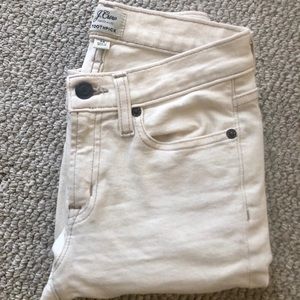 J. Crew Skinny Toothpick White Jeans🌻